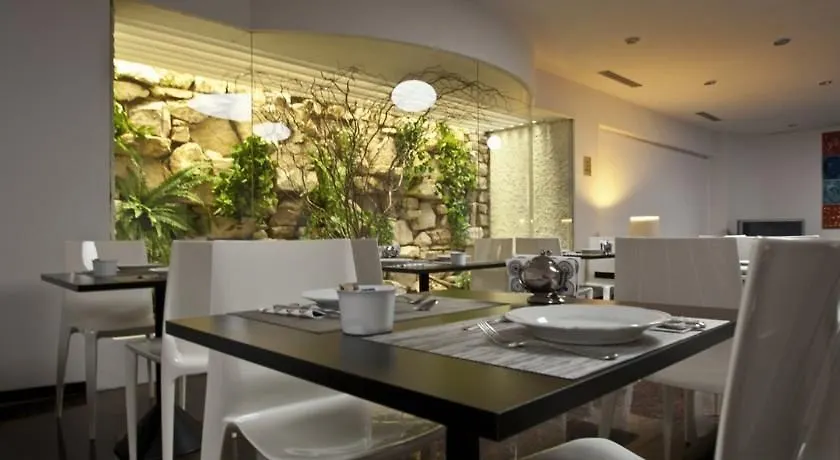 Hotel Victor Bari 4*,