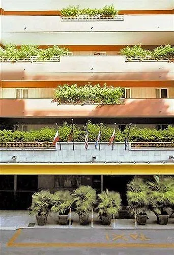 Hotel Victor Bari 4*,