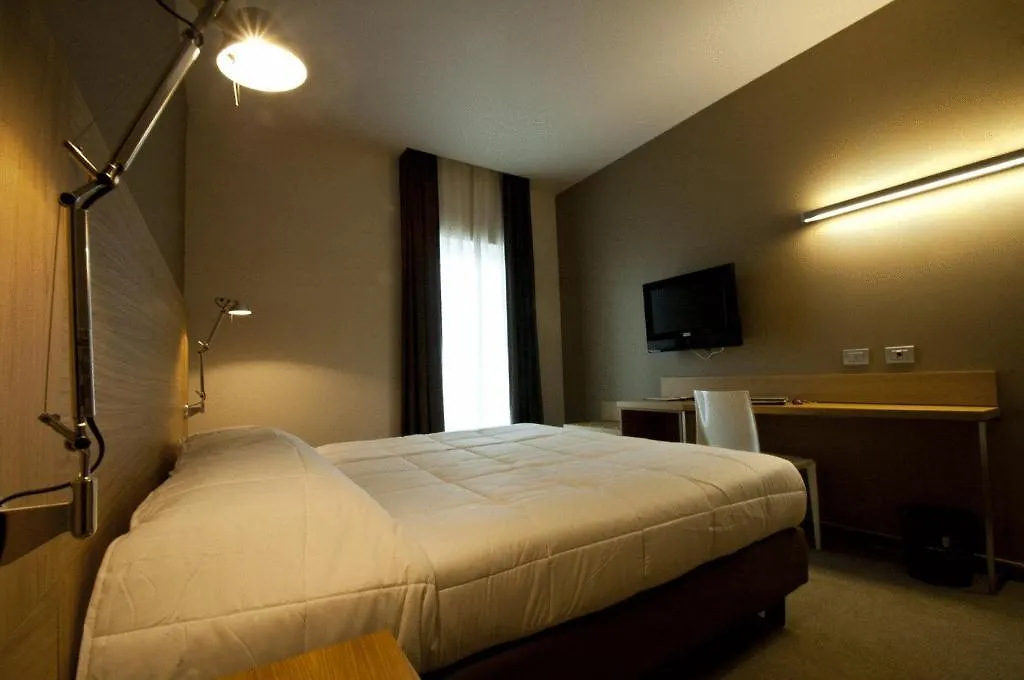 Victor Hotel Bari